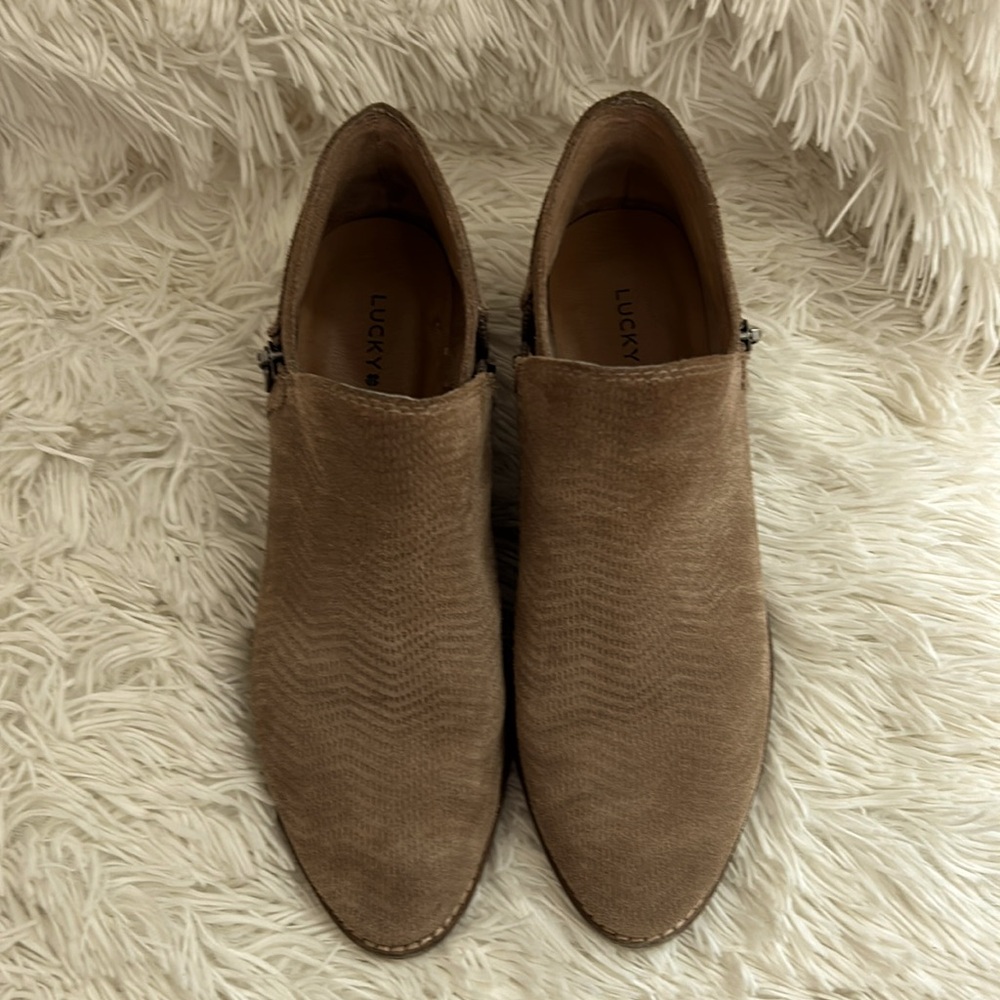 Lucky Brand tan suede leather boots